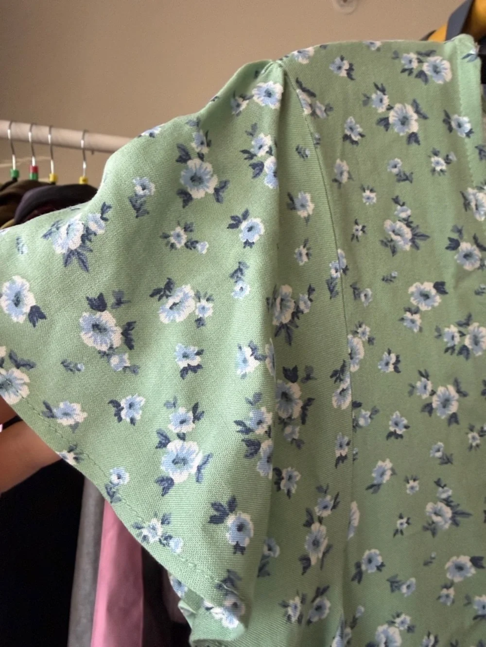 Aeropostale Light Green Floral Tiered Mini Dress size medium - Picture 3 of 7